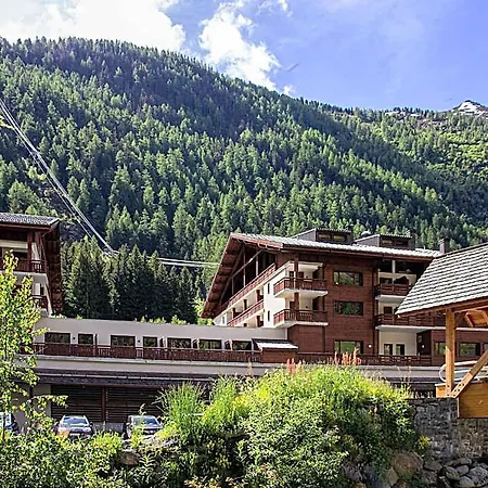 In France Near Slopes Hotel Chamonix
